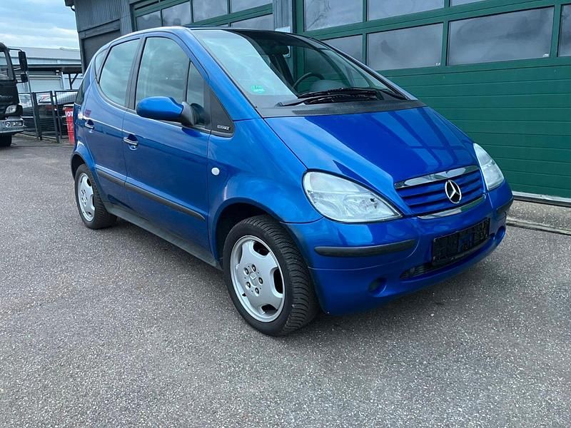 Gebraucht Mercedes A140 Elegance 82 PS (60 kW) 1999 Blau Van / Kleinbus