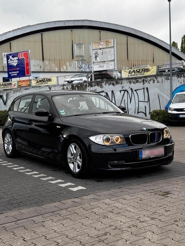 Schwarz Gebraucht 2008 BMW 120 Kleinwagen | 3.300 € (Fairer Preis) - Bild 1/4