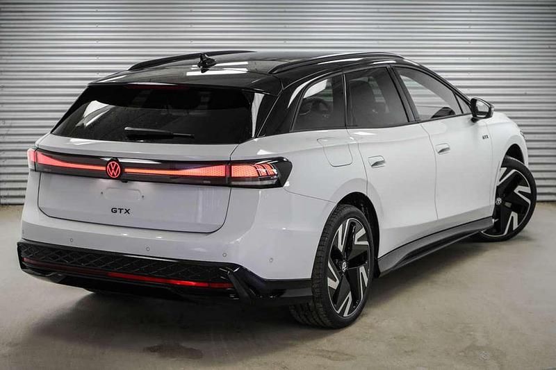 Neu VW ID.7 GTX 250 kW (340 PS) 2025 Gletscherweiss metallic (2y) Kombi