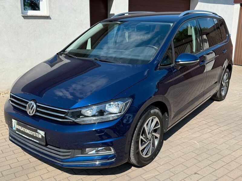 Blau Gebraucht 2018 VW Touran Sound Van / Kleinbus | 17.490 € (Guter Preis) - Bild 1/4