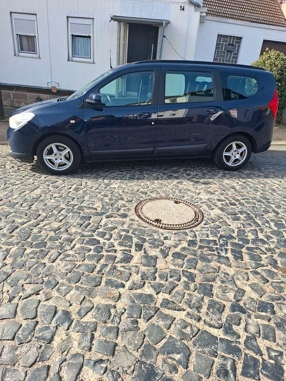 Gebraucht Dacia Lodgy Lauréate 107 PS (78 kW) 2012 Blau Van / Kleinbus