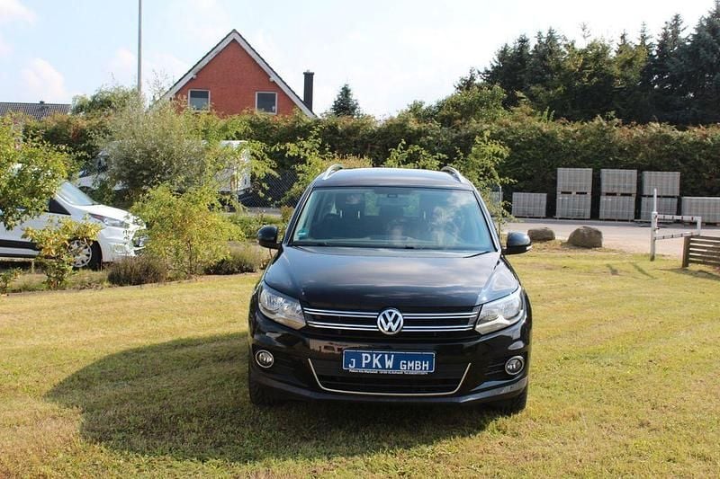 Schwarz Gebraucht 2015 VW Tiguan Sportline SUV | 10.850 € (Guter Preis) - Bild 1/4