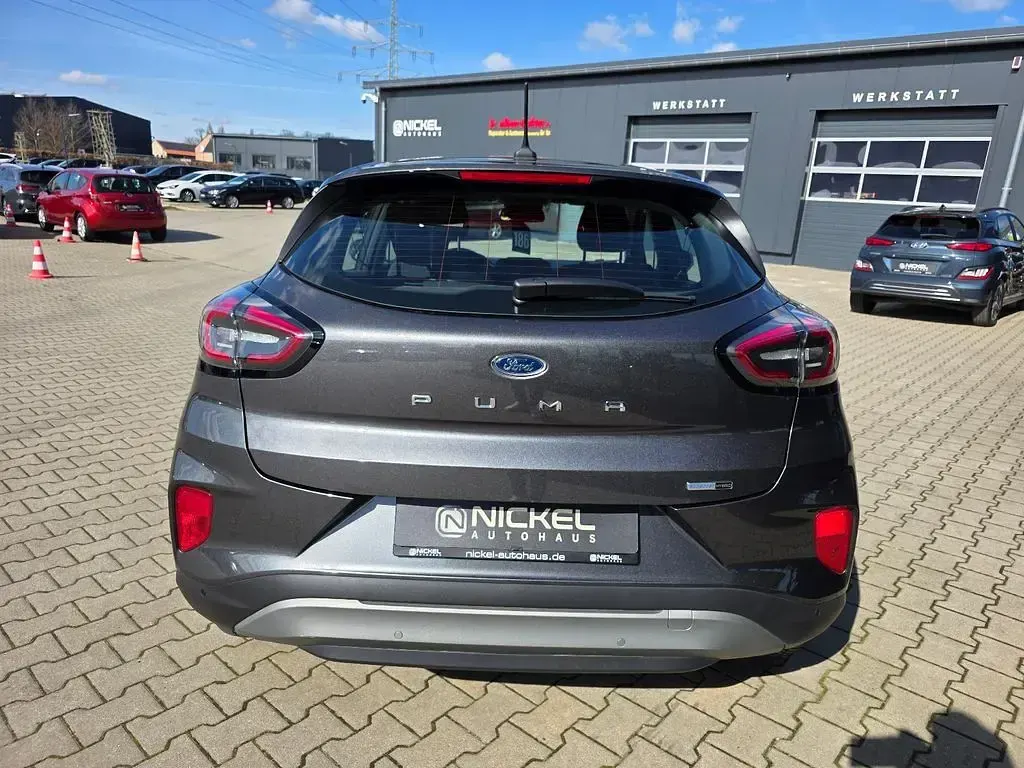 Używany Ford Puma Titanium 125 KM (91 kW) 2022 Szary SUV