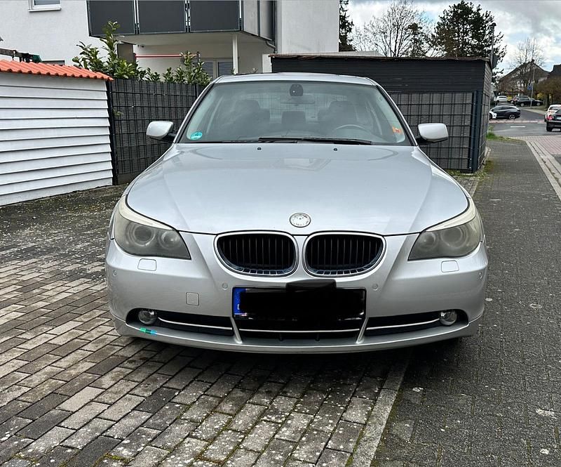 Gebraucht BMW 520 170 PS (125 kW) 2005 Silber Limousine