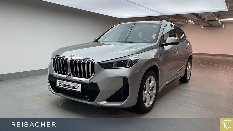 Spacesilber metallic Gebraucht 2025 BMW X1 Shadowline SUV | 51.349 € - Bild 1/4