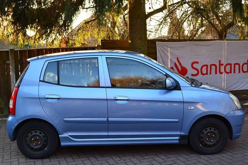 Gebraucht Kia Picanto EX 65 PS (47 kW) 2008 Diamantblau met. Kleinwagen