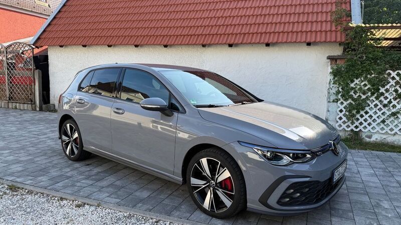Grau Gebraucht 2020 VW Golf VIII GTE Limousine | 23.499 € (Etwas zu teuer) - Bild 1/4