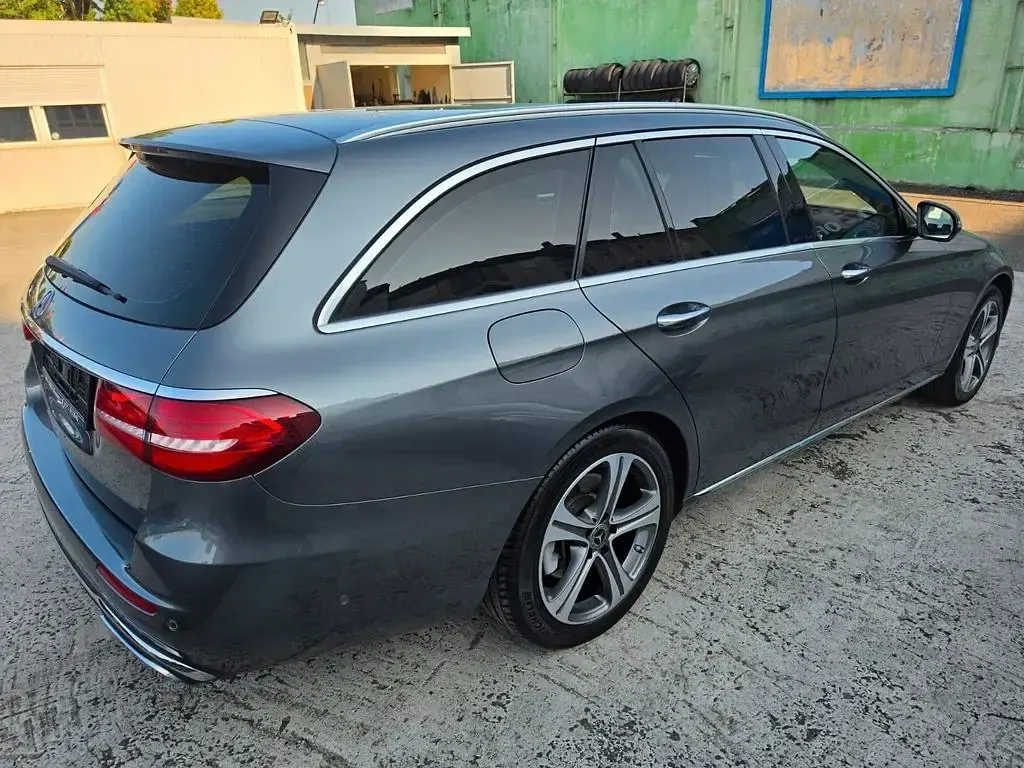 Gebraucht Mercedes E400 Avantgarde 340 PS (250 kW) 2019 Grau Kombi