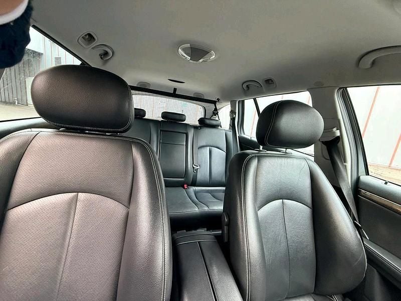 Gebraucht Mercedes E280 190 PS (139 kW) 2005 Schwarz Kombi