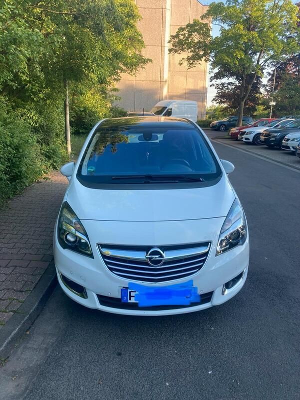Weiß Gebraucht 2015 Opel Meriva Van / Kleinbus | 7.300 € - Bild 1/4