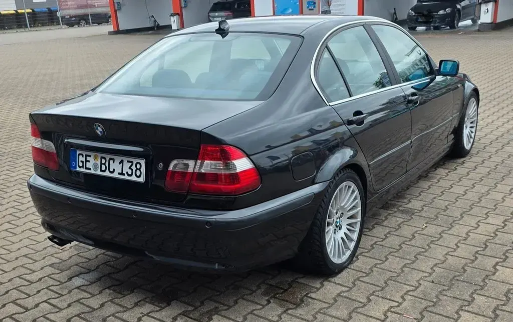 Gebraucht BMW 320 Performance 170 PS (125 kW) 2004 Schwarz Limousine