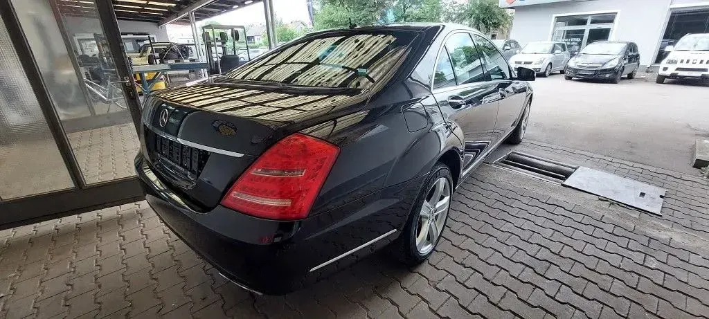 Gebraucht Mercedes S350 258 PS (189 kW) 2012 Schwarz Limousine