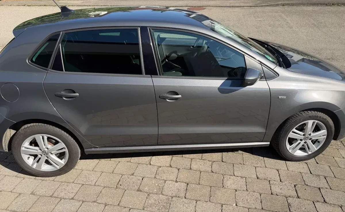 Gebraucht VW Polo Life 86 PS (63 kW) 2014 Grau Kleinwagen