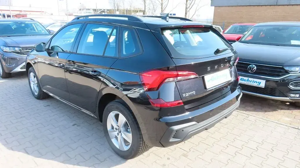 Neu Skoda Kamiq 116 PS (85 kW) 2026 Schwarz SUV