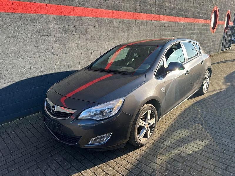 Gebraucht Opel Astra 120 PS (88 kW) 2012 Blau Limousine