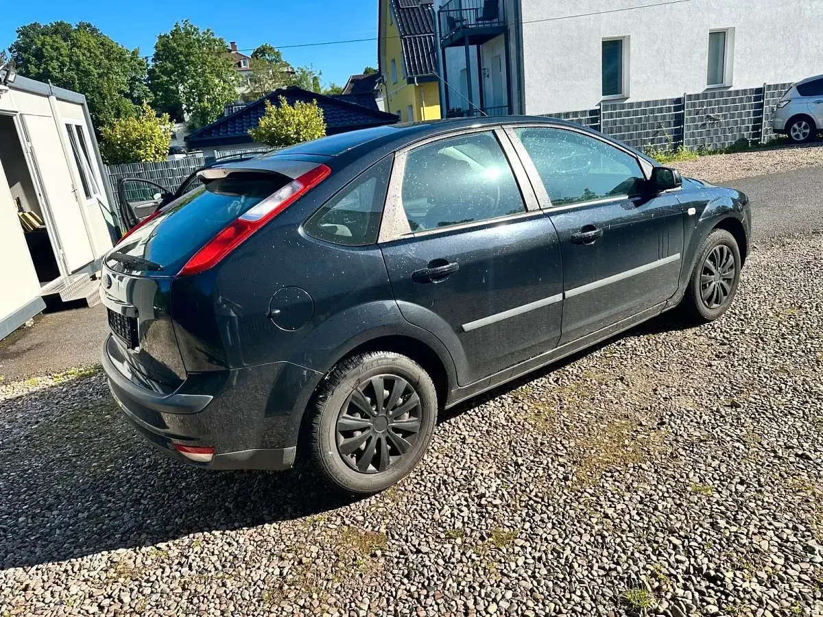 Gebraucht Ford Focus 101 PS (74 kW) 2007 Schwarz Limousine