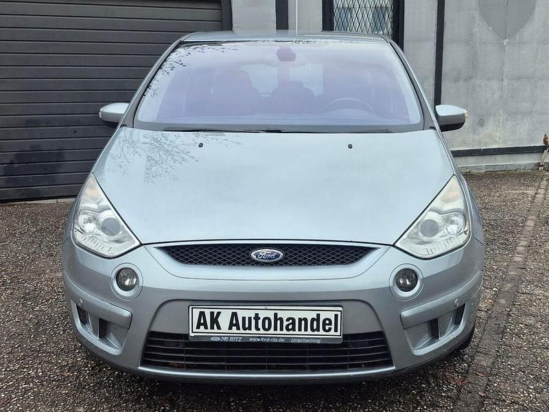 Gebraucht Ford S-MAX Titanium 140 PS (102 kW) 2006 Silber Van / Kleinbus