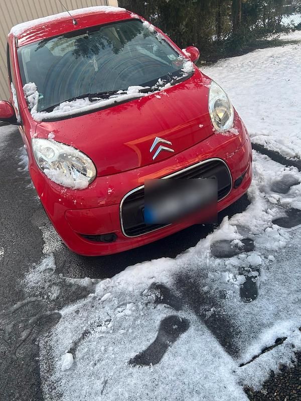 Gebraucht Citroën C1 60 PS (44 kW) 2009 Rot Kleinwagen