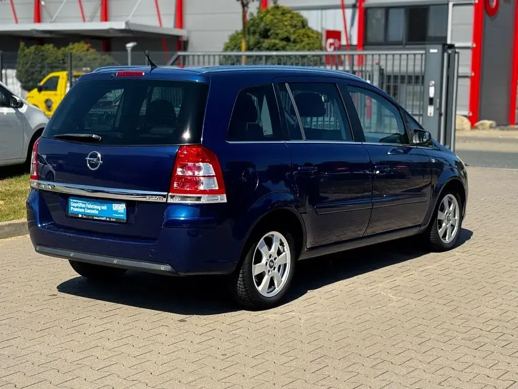 Gebraucht Opel Zafira Innovation 125 PS (91 kW) 2009 Blau Van / Kleinbus