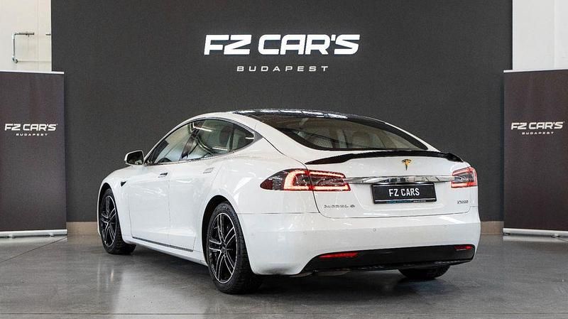 Second-hand Tesla Model S 567 kW (772 CP) 2018 Alb Hatchback