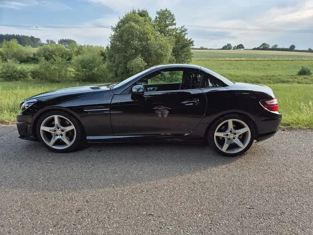 Gebraucht Mercedes SLK250 204 PS (150 kW) 2016 Schwarz Cabrio