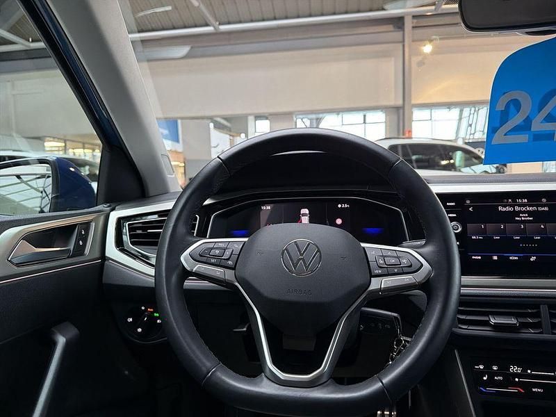 Gebraucht VW Polo Move 95 PS (69 kW) 2024 Blau Kleinwagen