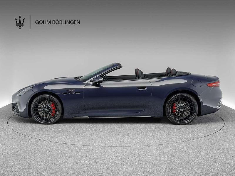 Neu Maserati GranCabrio 549 PS (403 kW) 2025 Night interaction Cabrio