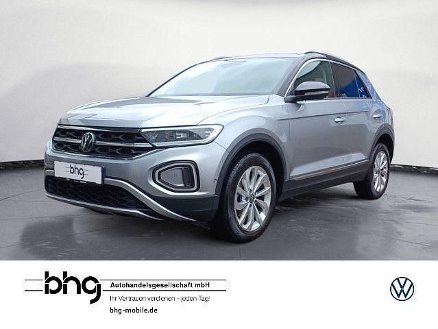 Silber Gebraucht 2023 VW T-Roc Style SUV | 26.820 € (Fairer Preis) - Bild 1/4