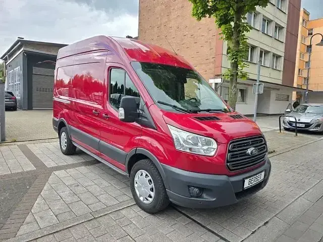 Occasion Ford Transit Trend 163 ch (119 kW) 2018 Rouge Berline