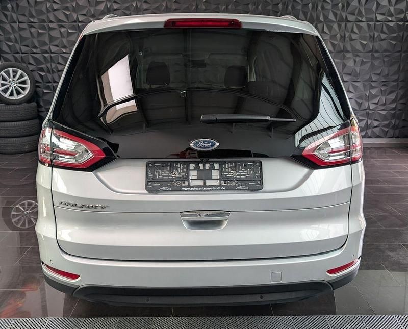 Gebraucht Ford Galaxy Titanium 150 PS (110 kW) 2018 Silber Van / Kleinbus