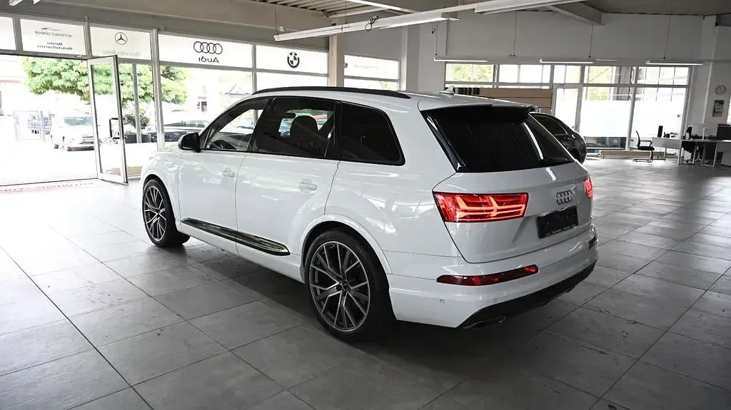 Gebraucht Audi Q7 Sport 272 PS (200 kW) 2016 Gletscherweiss SUV