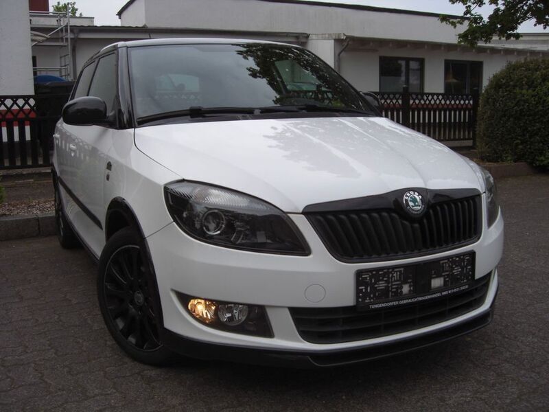 Weiß Gebraucht 2012 Skoda Fabia Monte Carlo Limousine | 6.700 € (Teuer) - Bild 1/4