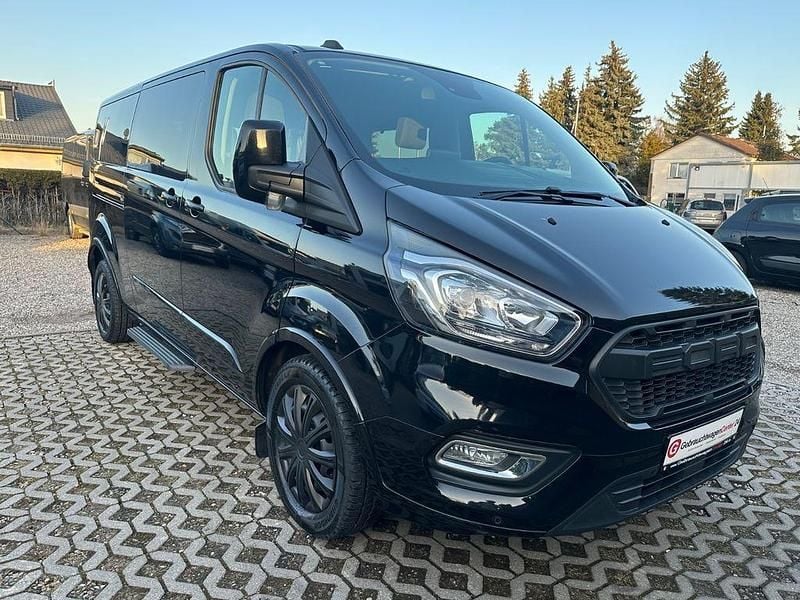 Gebraucht Ford Transit 131 PS (96 kW) 2022 Agate black Van / Kleinbus