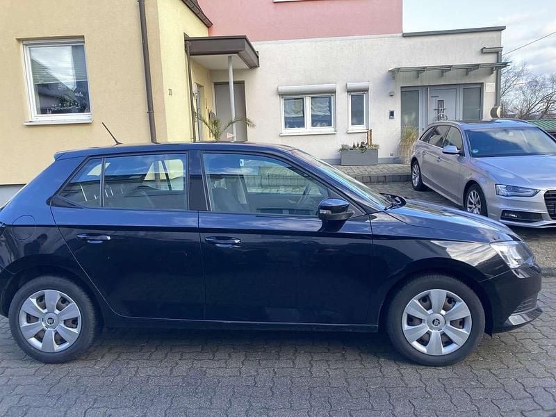 Gebraucht 2015 Skoda Fabia Cool Edition Limousine | 4.900 € (Superpreis) - Bild 1/4