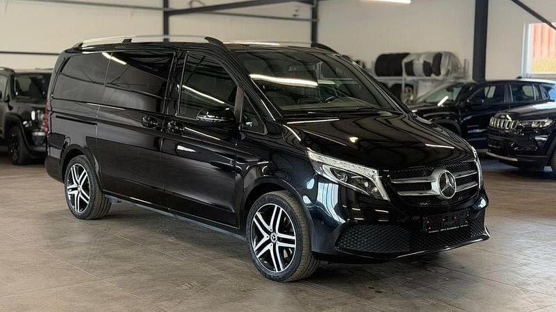 Gebraucht Mercedes V300 239 PS (175 kW) 2019 Schwarz Van / Kleinbus
