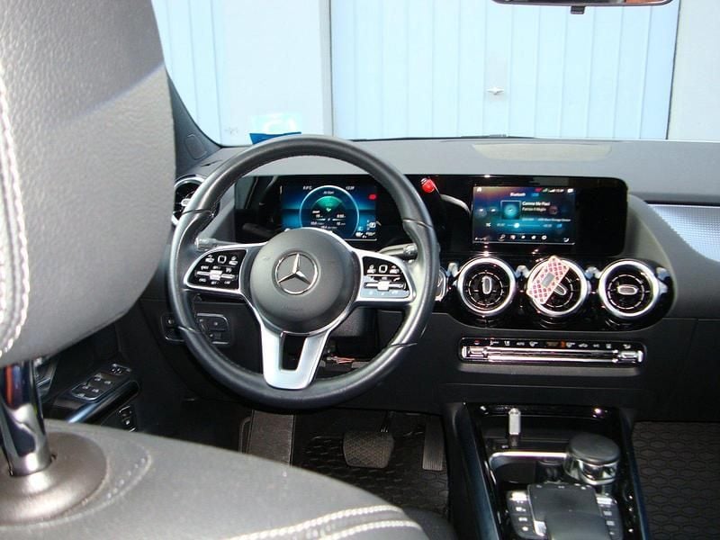 Gebraucht Mercedes E250 160 PS (117 kW) 2022 Weiß Limousine