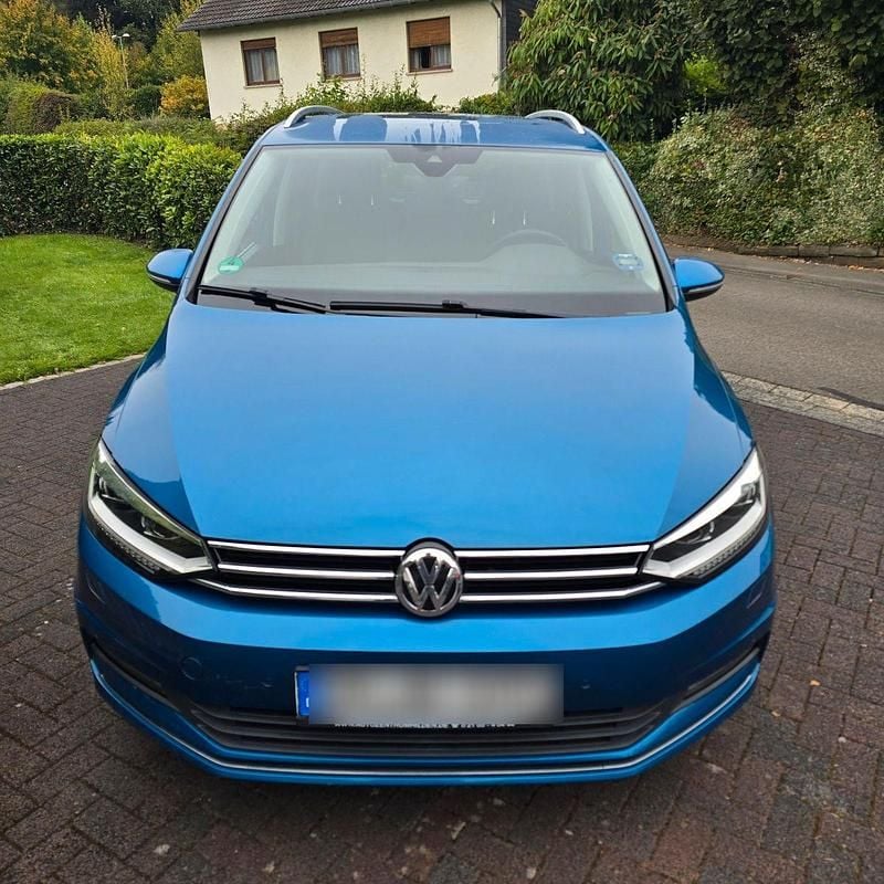 Gebraucht 2016 VW Touran Highline Van / Kleinbus | 9.900 € (Superpreis) - Bild 1/4