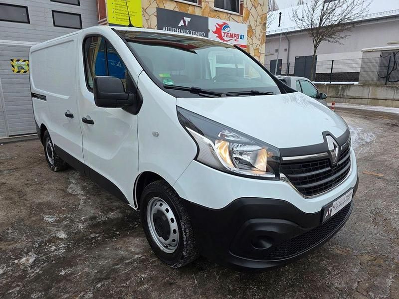 Gebraucht Renault Trafic Komfort 120 PS (88 kW) 2021 Weiß Van / Kleinbus