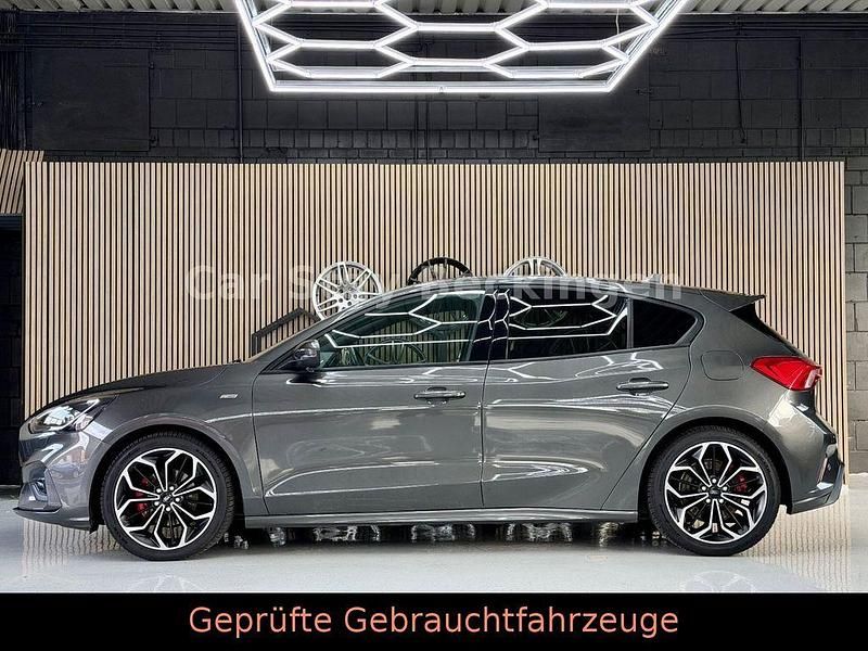 Gebraucht Ford Focus ST-Line 182 PS (133 kW) 2019 Grau Limousine