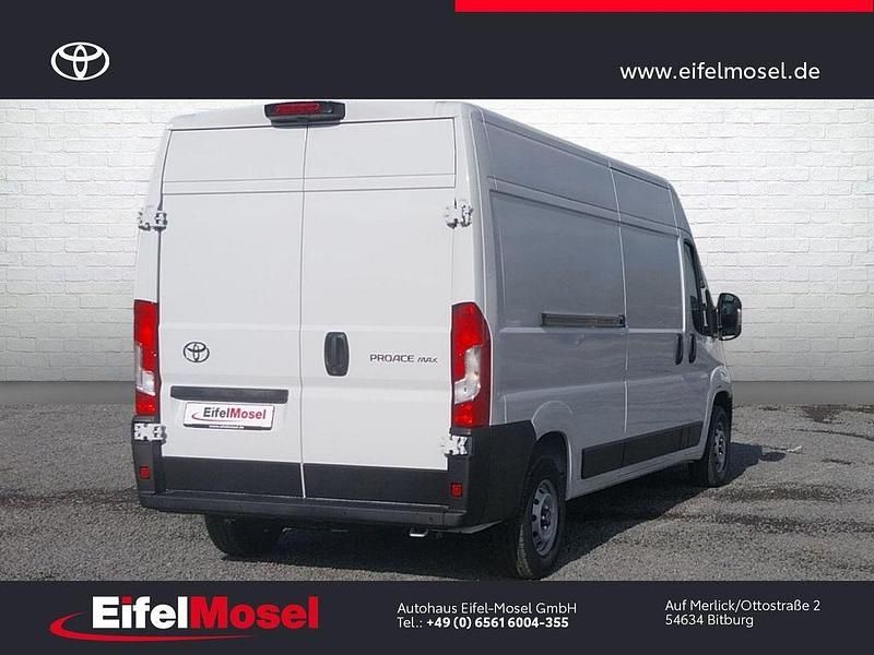 Gebraucht Toyota Proace Comfort 140 PS (102 kW) 2024 Icy white Van / Kleinbus