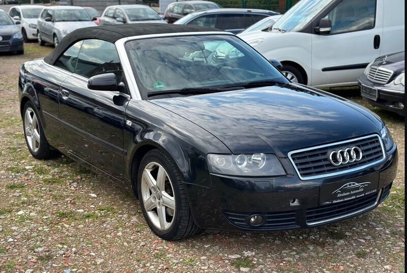 Schwarz Gebraucht 2003 Audi A4 Cabriolet Ambiente Cabrio | 7.467 € (Teuer) - Bild 1/4