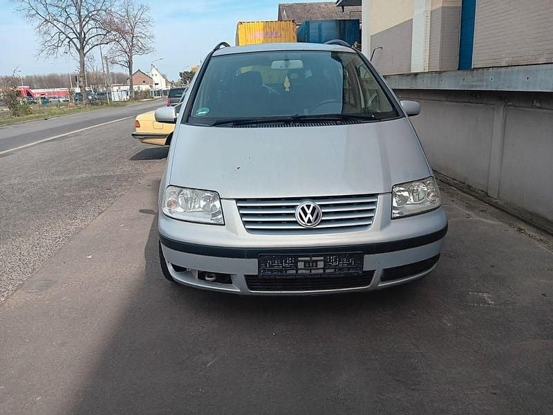 Gebraucht VW Sharan Highline 131 PS (96 kW) 2004 Grau Van / Kleinbus