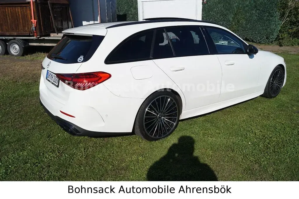 Gebraucht Mercedes C300 AMG 258 PS (189 kW) 2022 Weiß Kombi
