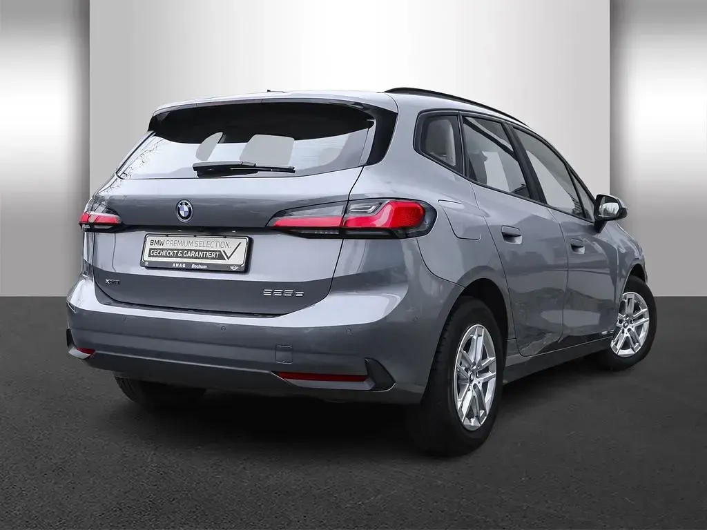 Gebraucht BMW 225 Active Tourer Efficient Dynamics 245 PS (180 kW) 2023 Grau Van / Kleinbus