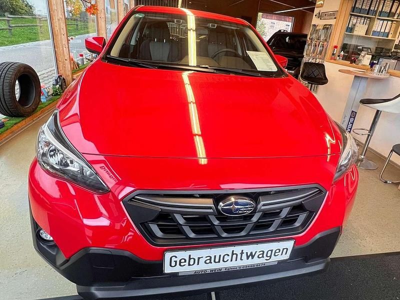 Gebraucht Subaru XV Trend 114 PS (83 kW) 2023 Pure red SUV