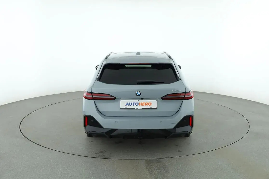 Gebraucht BMW 520 M Sport 2025 Grau Kombi