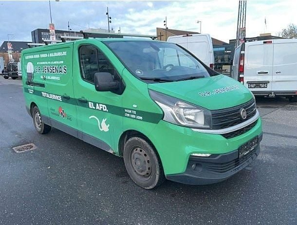 Weiß Gebraucht 2017 Fiat Talento Basis Van / Kleinbus | 6.250 € (Guter Preis) - Bild 1/4