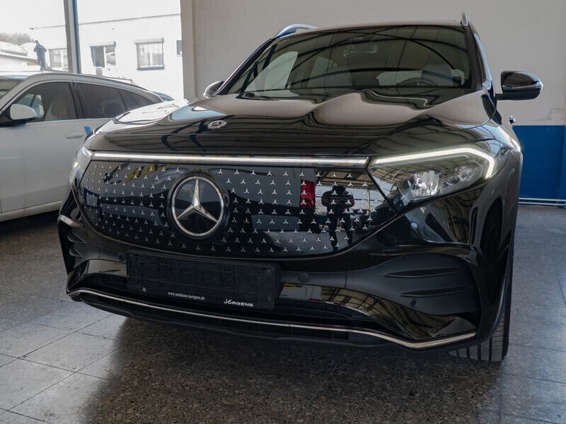 Gebraucht Mercedes EQB300 AMG 167 kW (228 PS) 2024 Metalliclack kosmosschwarz SUV