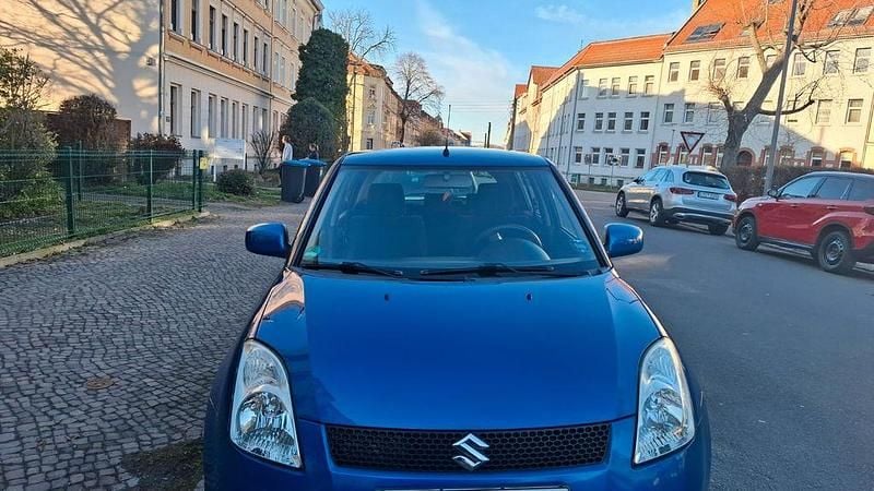 Gebraucht Suzuki Swift Club 92 PS (67 kW) 2006 Blau Kleinwagen