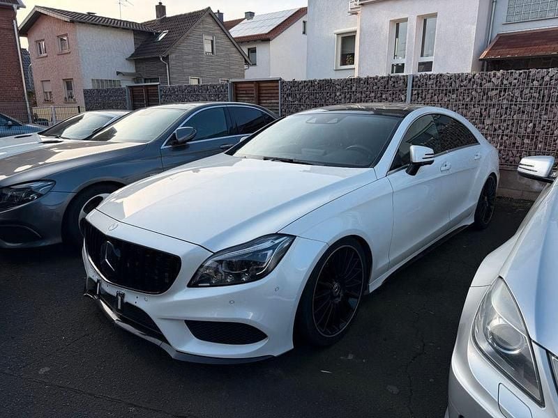 Gebraucht Mercedes CLS350 AMG line 258 PS (189 kW) 2014 Weiß Limousine